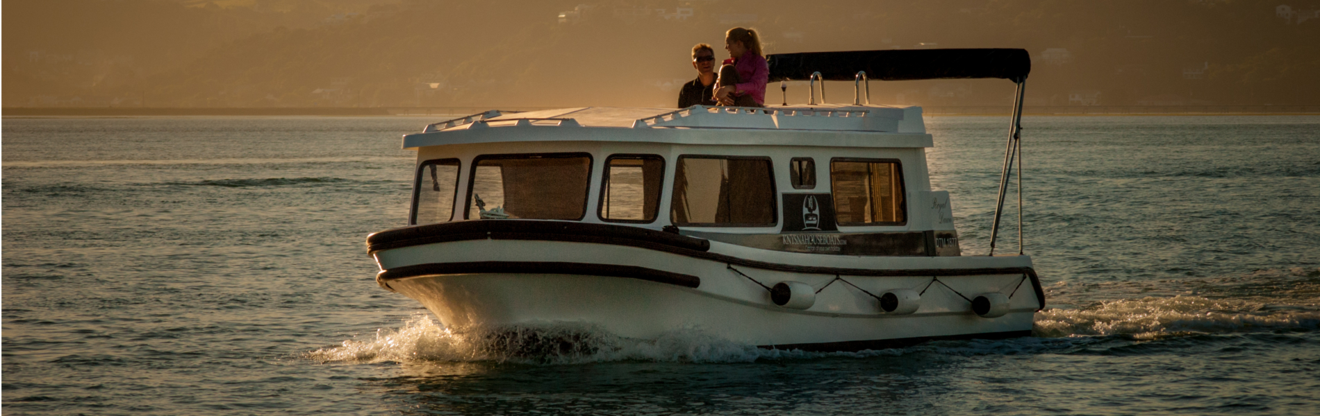 Houseboat Hire Jamin Adventures